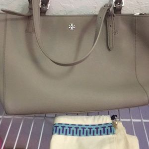 Nude Tory Burch purse